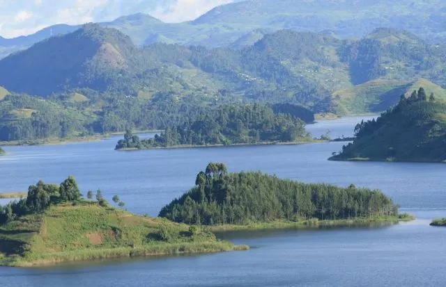 Lake Mutanda is located just under 30 minutes from CarNet Hotel
