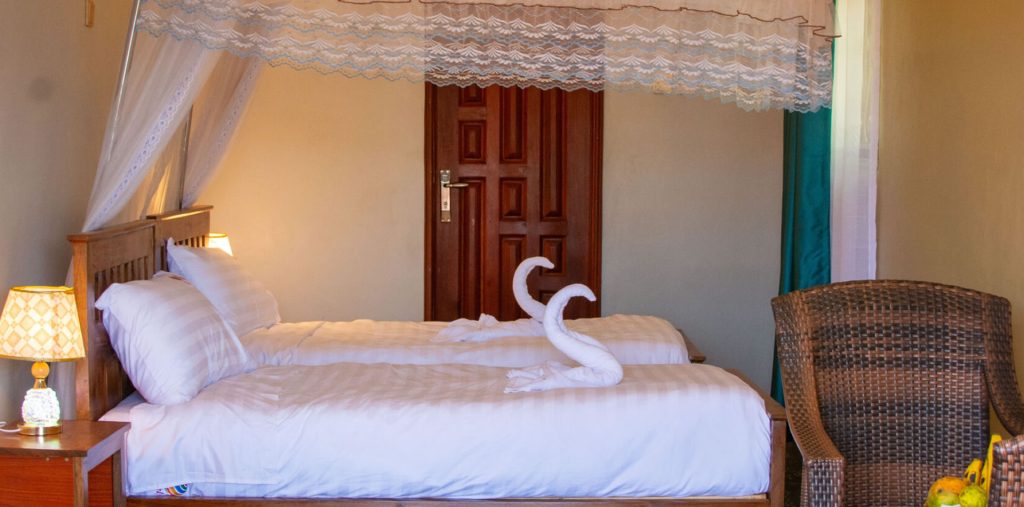 Standard Single Room - CarNet Hotel Kisoro